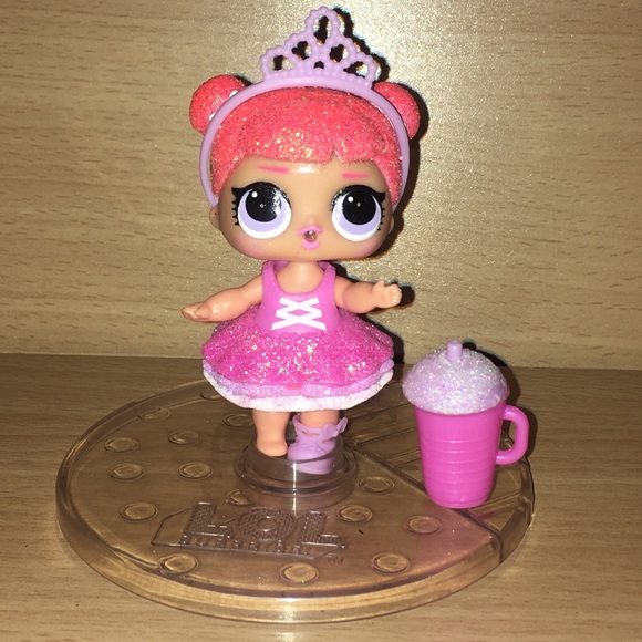 Original Center Stage GLITTER Series LOL Surprise doll baby with bottle & tiara - Picture 1 of 3